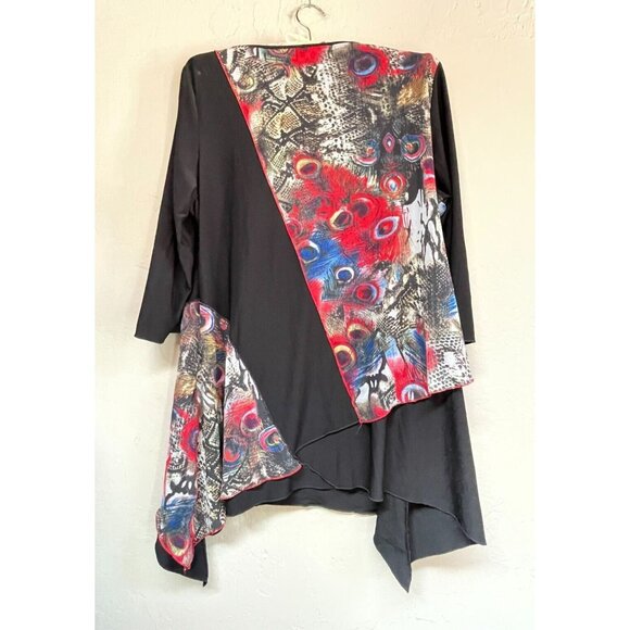 Creation Womens 3/4 Sleeve Tunic Top XXL Red Peacock Feathers Asymmetric Hem - Picture 2 of 8